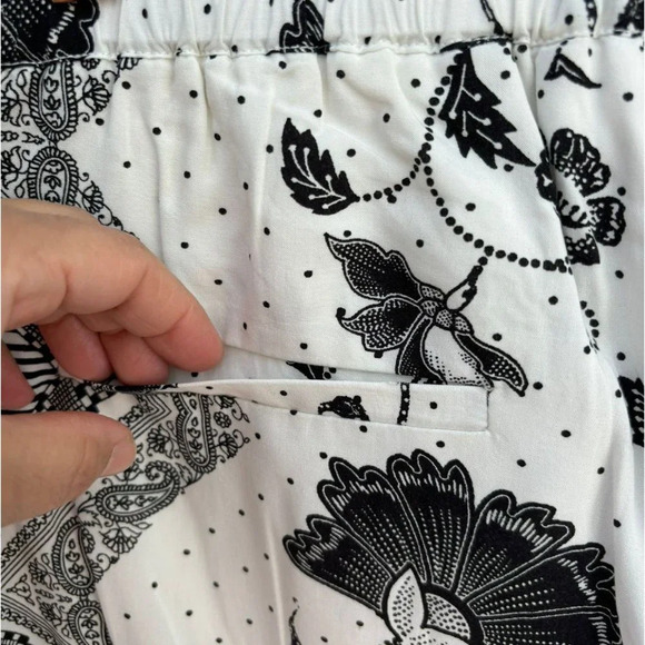 ETT TWA by Anthropologie Womens Cropped Wide Leg Pants Black White Size Large - Picture 9 of 15